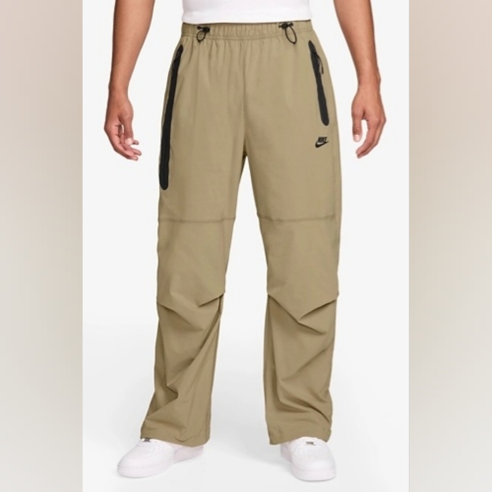 NIKE TECH STATEMENT WOVEN PANTS MEN SIZE MEDIUM NEW IN BAG